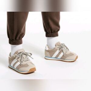 GAP Kids Beige and White Sneakers